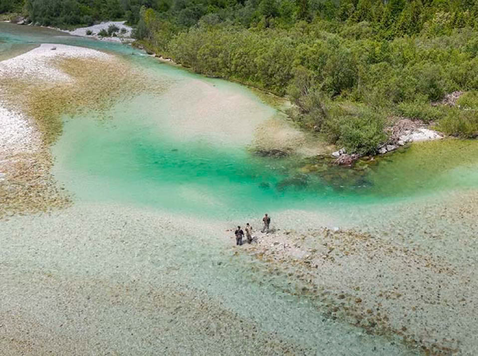 Kirkasvetiset joet ja perhokalastus Soča Valleyn alueella tarjoavat ikimuistoisia elämyksiä