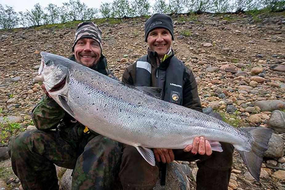 Petteri Virranniemi ja Teemu Takalo, Tiura vaapulla saatu lohi